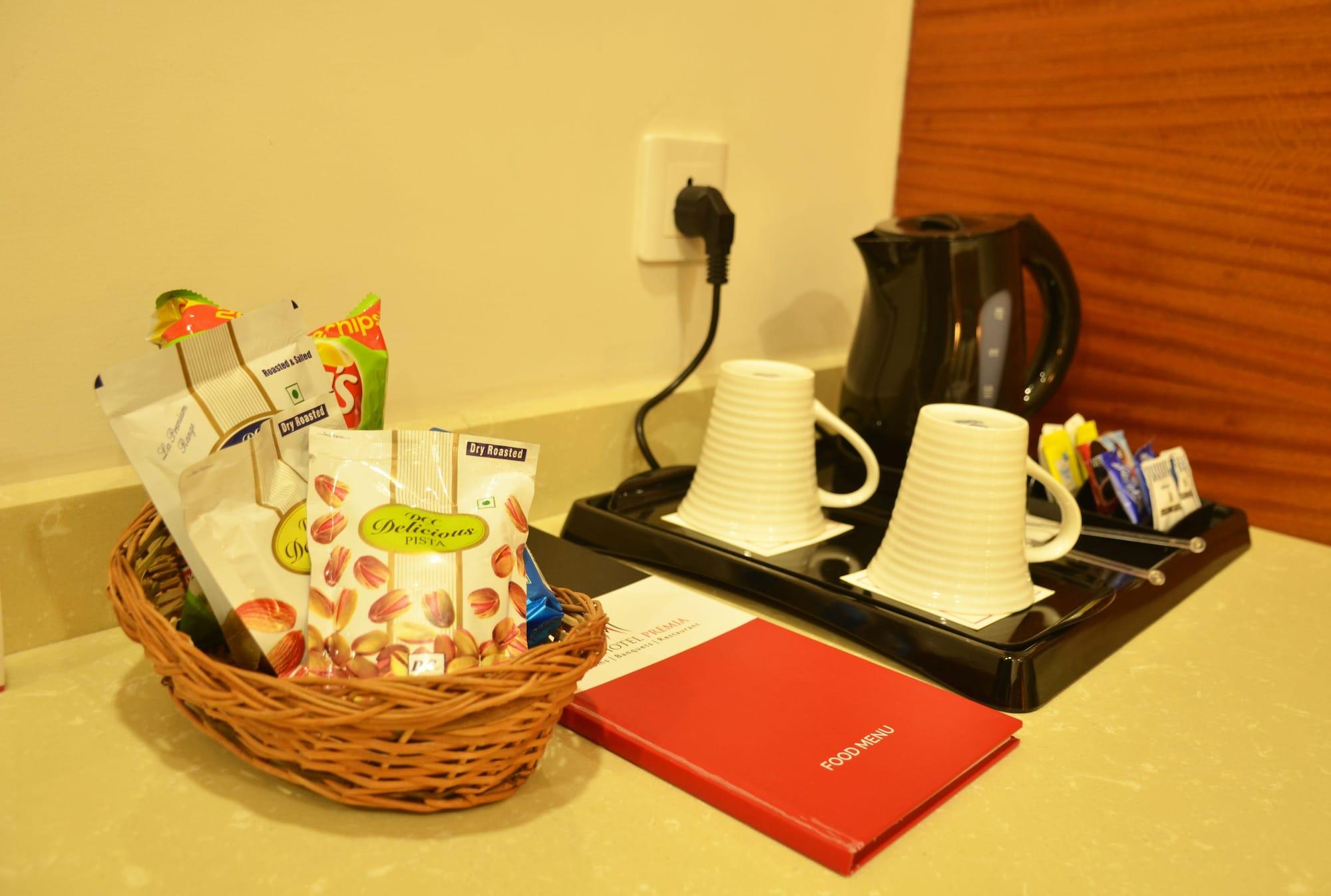 Mint Hotel Premia Chandigarh, Zirakpur Экстерьер фото
